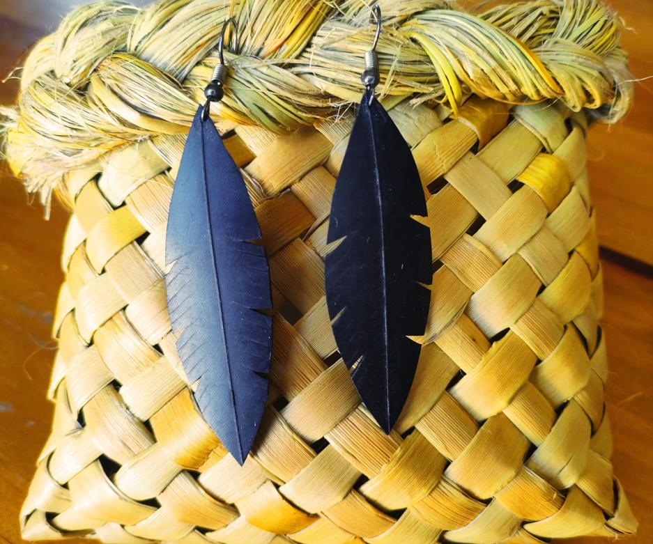 Huia - Sharp Tip